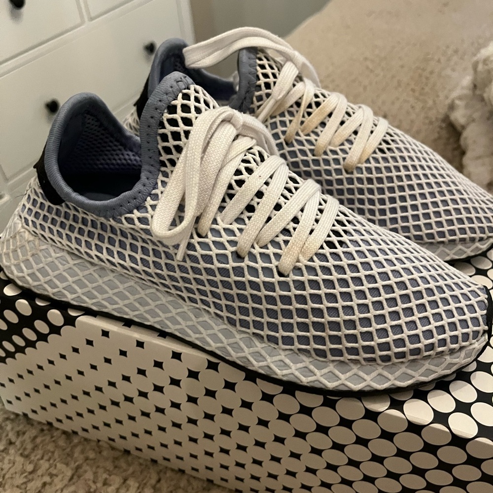 Adidas derrupt runner size 6 women